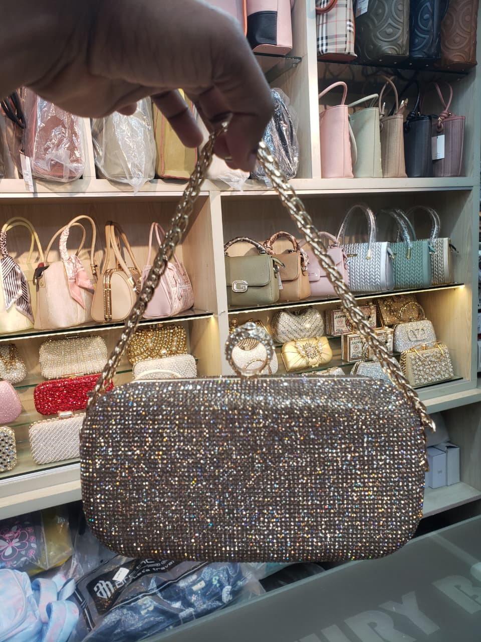 03-02 Party purse Stron